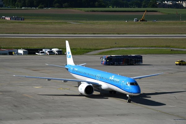 Découvrez le grau-du-roi en bateau de location